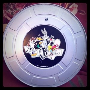 Vintage 93' Looney Tunes Tin